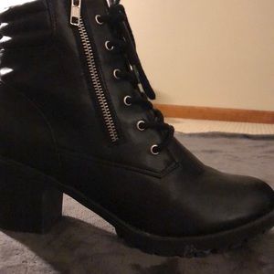 heel combat boots target